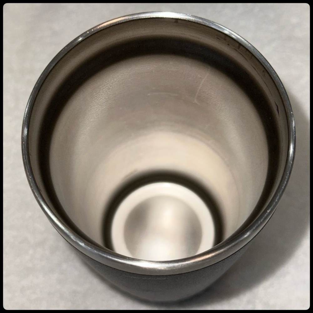 π₯π§YETI Black Stainless Steel 20oz Tumbler with Lid. One Owner. A- condition. ππΌ - Picture 13 of 16